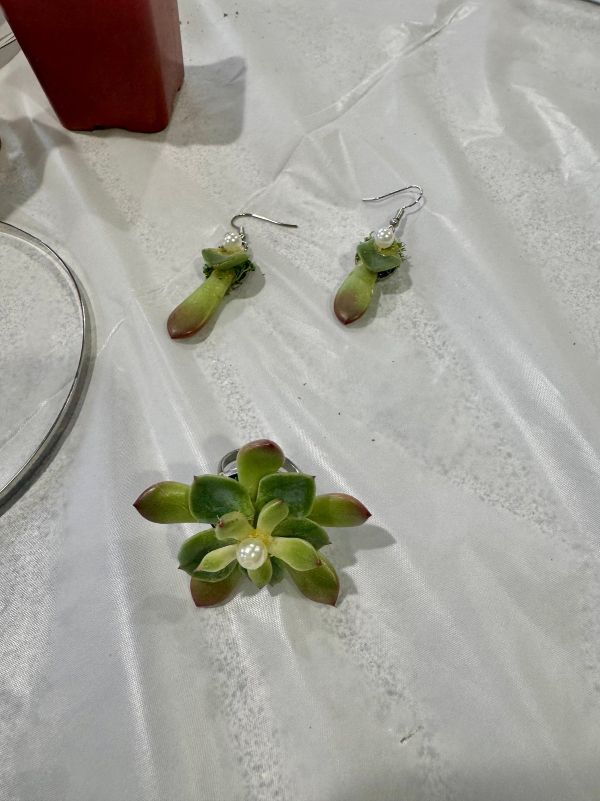 Succulent Jewelry Workshop Pop Up (Deposit Only) - Chelsey Walker Creative, LLC